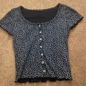 super cute brandy melville scoop neck top